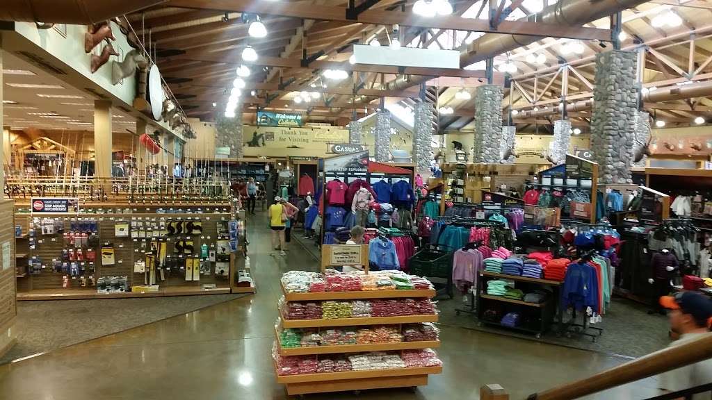 Cabelas | 9380 W Glendale Ave, Glendale, AZ 85305, USA | Phone: (623) 872-6700