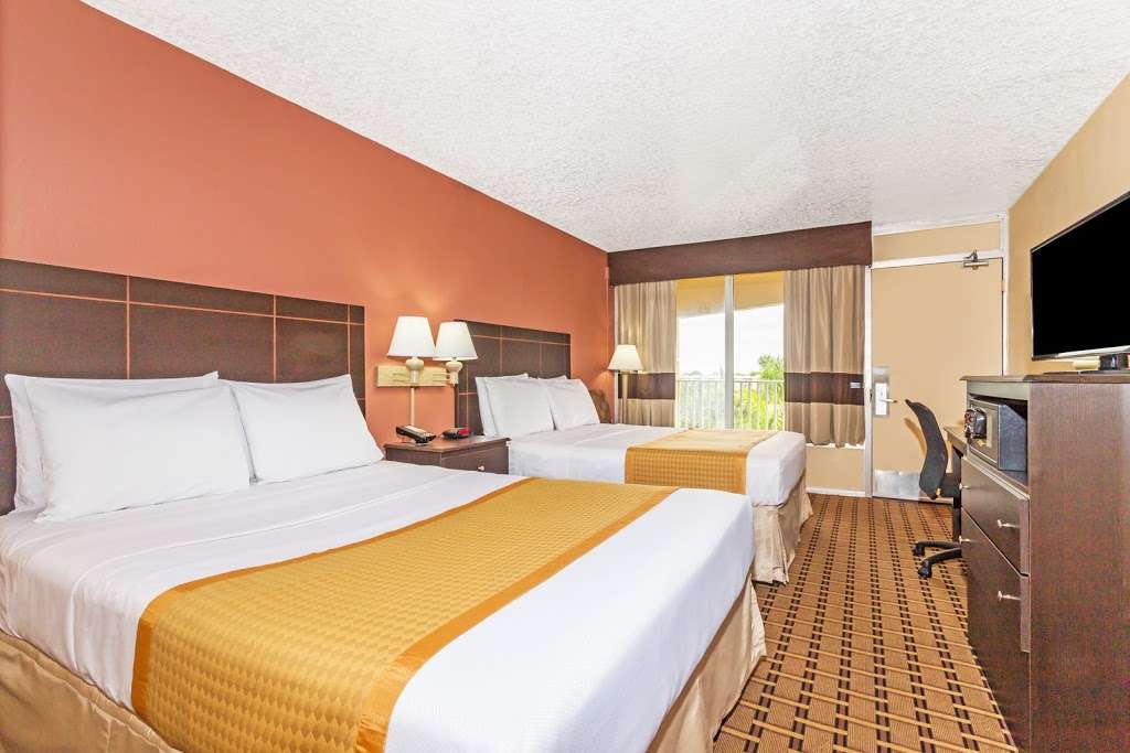 Days Inn Fort Lauderdale-Oakland Park Airport North | 1595 W Oakland Park Blvd, Fort Lauderdale, FL 33311, USA | Phone: (954) 484-9290