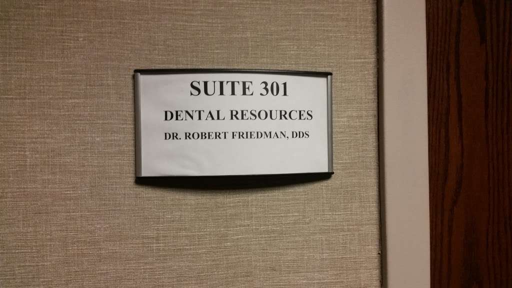 Dr. Robert B. Friedman, DDS | 175-61 Hillside Avenue #301, Jamaica, NY 11432, USA | Phone: (718) 297-3303