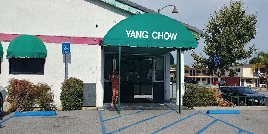 Yang Chow Restaurant | 3777 E Colorado Blvd, Pasadena, CA 91107, USA | Phone: (626) 432-4538