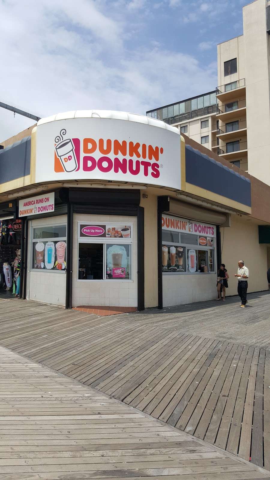 Dunkin Donuts | 1601 Boardwalk, Atlantic City, NJ 08401, USA | Phone: (609) 441-0101