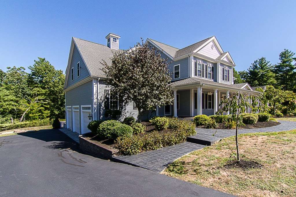 Jamie Hogan - Realtor | 27 Beaverbrook Rd, Norfolk, MA 02056, USA | Phone: (508) 873-6467