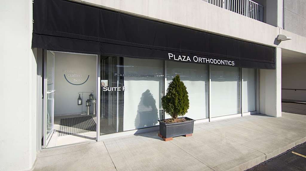 Plaza Orthodontics | 1625 Sheridan Rd, Wilmette, IL 60091, USA | Phone: (847) 251-3323