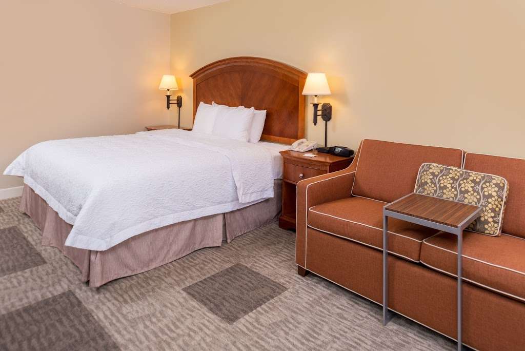 Hampton Inn San Antonio-Northwoods | 2127 Gold Canyon Dr, San Antonio, TX 78232, USA | Phone: (210) 404-1144