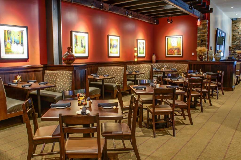 Firebirds Wood Fired Grill | 15100 Potomac Town Pl, Woodbridge, VA 22191, USA | Phone: (703) 763-5022