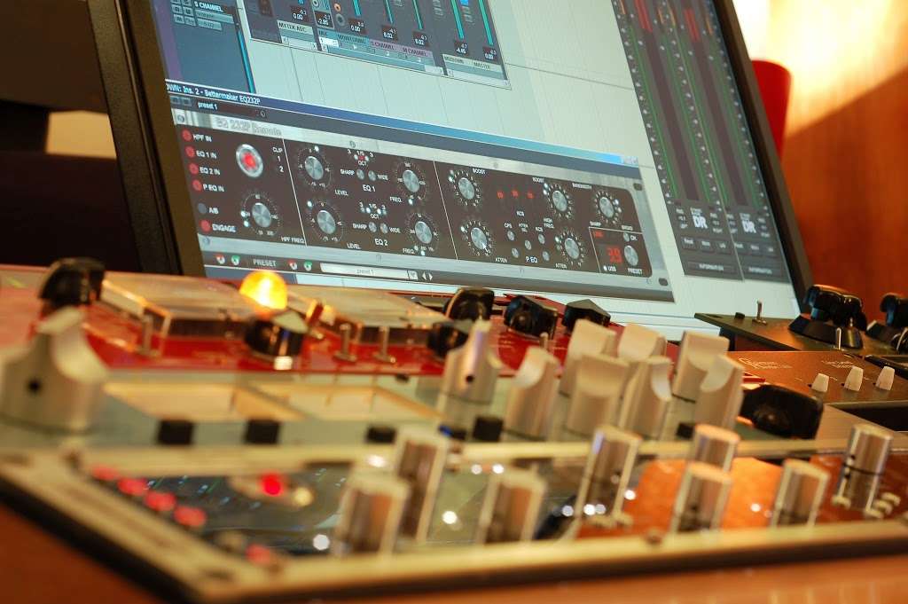 Red Mastering Studio | Ashley Lodge, 122A Thurlow Park Rd, London SE21 8HP, UK | Phone: 020 7193 3307