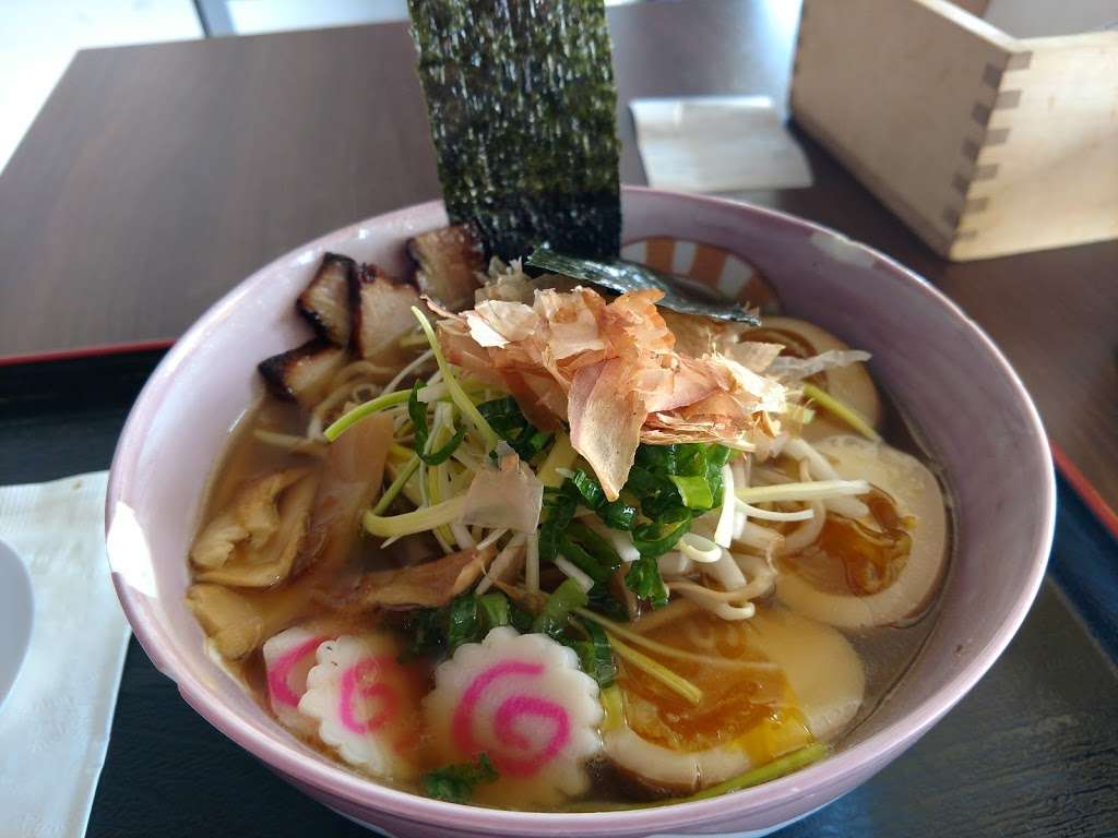 Hot Noodles, Cold Sake | 15689 N Hayden Rd #127, Scottsdale, AZ 85260, USA | Phone: (480) 432-9898