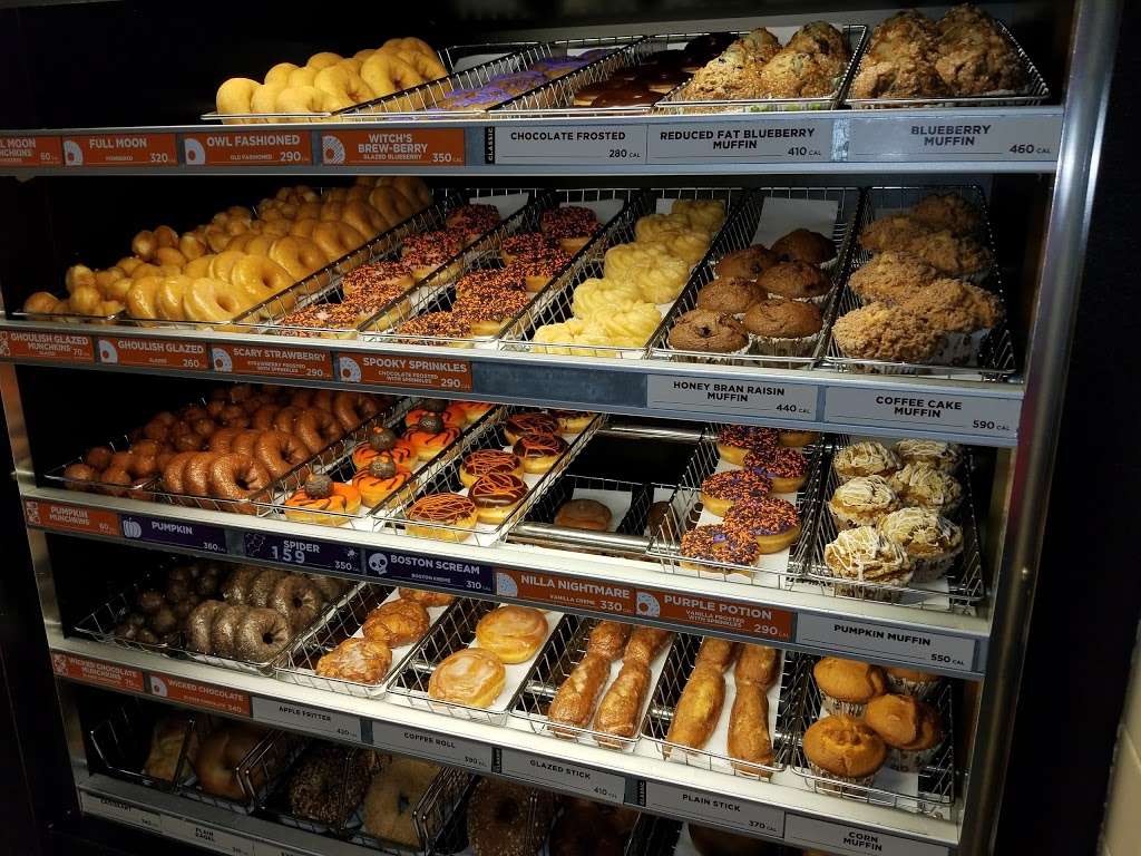 Dunkin Donuts | 3000 Merritt Pkwy, Greenwich, CT 06831 | Phone: (203) 974-2979