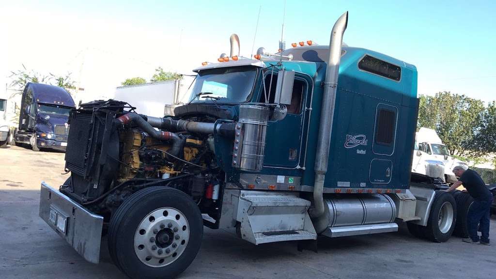 b&f diesel and trailer repair | 2325 Hinton Dr, Irving, TX 75061, USA | Phone: (817) 818-0505