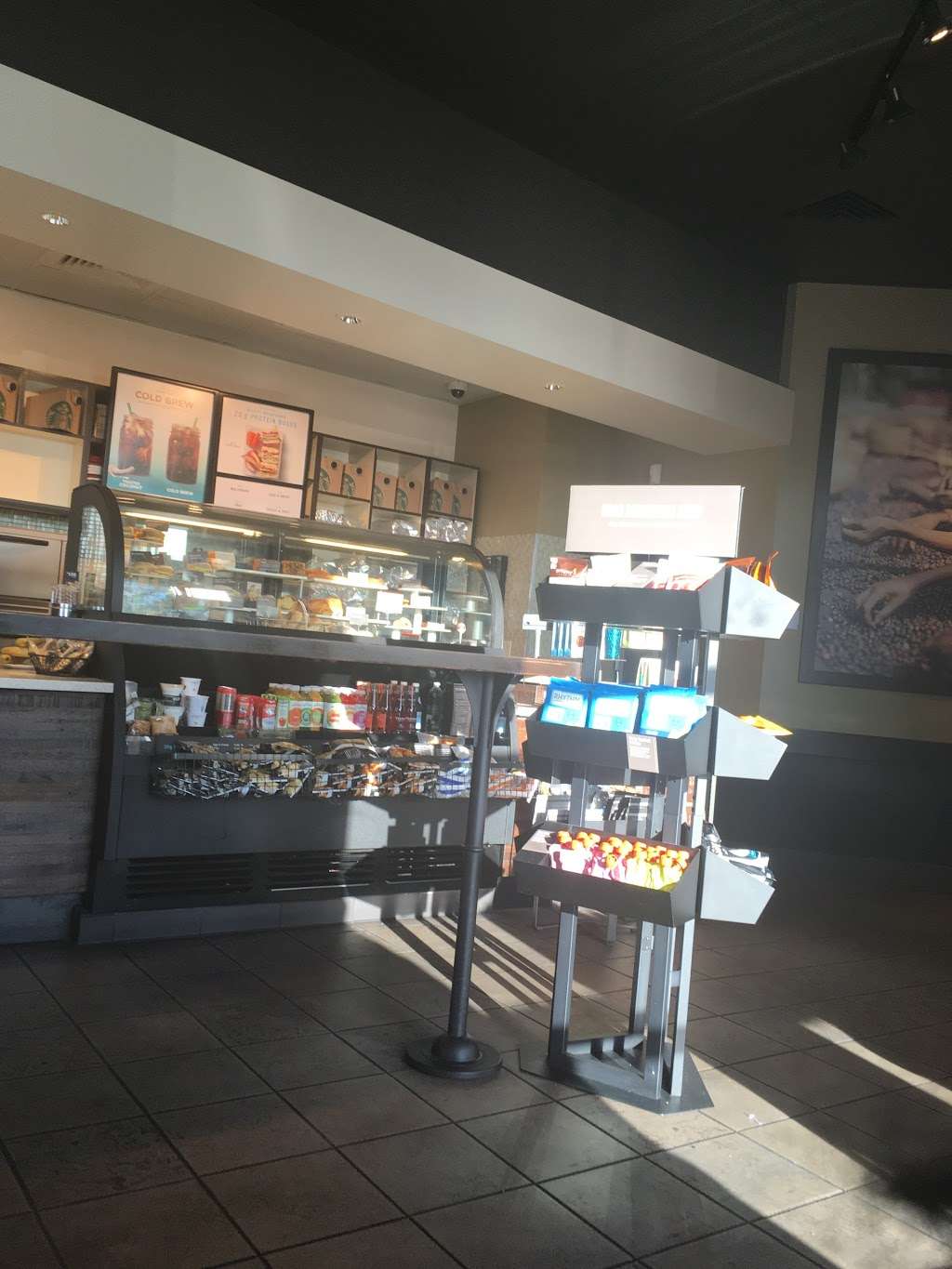 Starbucks | 3535 S La Cienega Blvd, Los Angeles, CA 90016 | Phone: (310) 895-1131