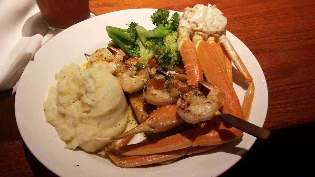 Red Lobster | 20 Towne Center Cir, Sanford, FL 32771 | Phone: (407) 320-0888