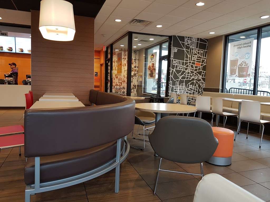 McDonalds | 60 N Main St, Manville, NJ 08835 | Phone: (908) 595-9856