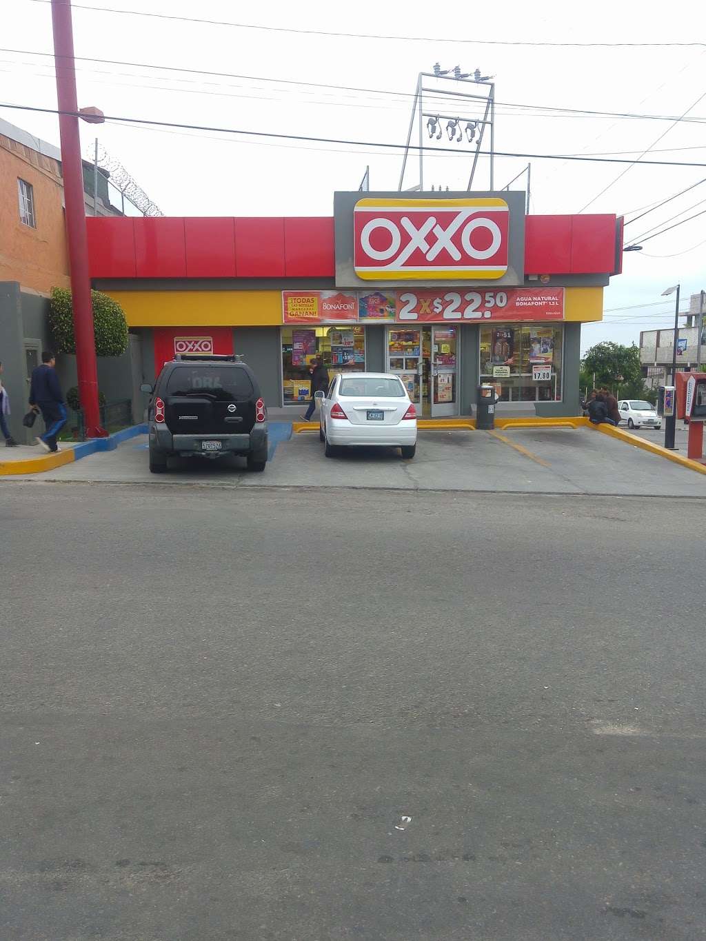 OXXO | Evangelina Elizondo 3592, Miramar, 22526 Tijuana, B.C., Mexico | Phone: 81 8320 2020