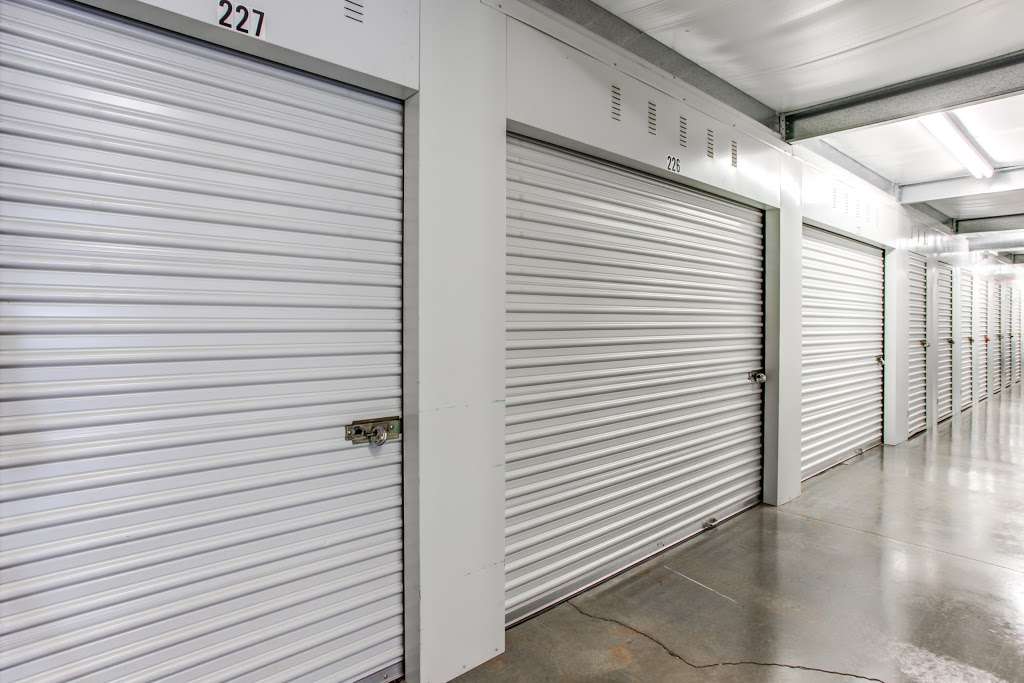 Metro Self Storage | 39406 N Lewis Ave, Beach Park, IL 60099, USA | Phone: (224) 717-3245