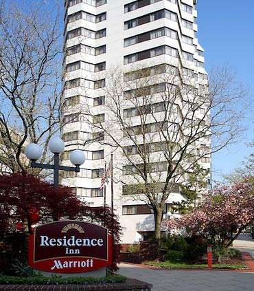 Residence Inn by Marriott White Plains Westchester County | 5 Barker Ave, White Plains, NY 10601 | Phone: (914) 761-7700