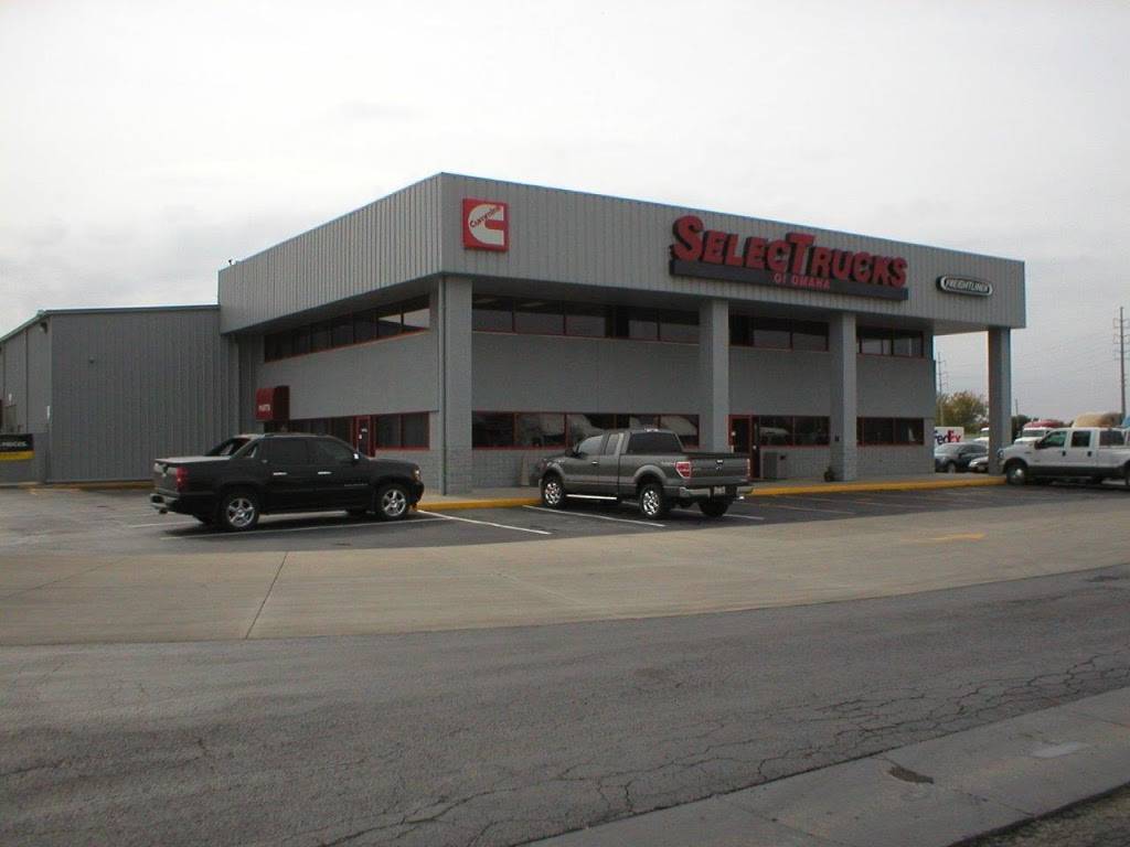 Truck Center Companies Council Bluffs | 1208 31st Ave, Council Bluffs, IA 51501, USA | Phone: (712) 366-6440