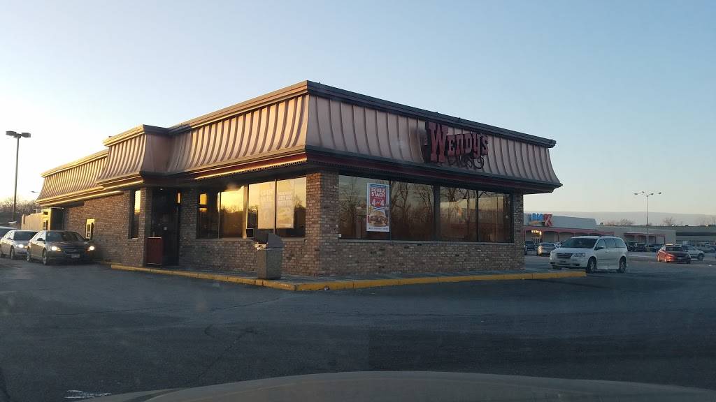 Wendys | 255 E Maryland Ave W, St Paul, MN 55117, USA | Phone: (651) 760-4724