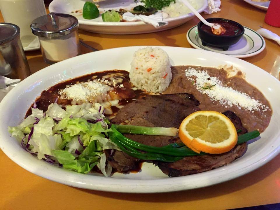 Mariscos Perlas Del Mar Mexican & Seafood Restaurant | 12158 Brookhurst St, Garden Grove, CA 92840, USA | Phone: (714) 530-3555