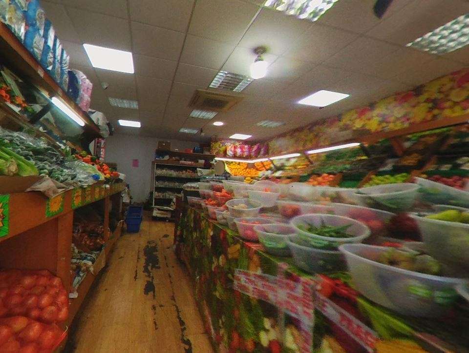 Green Fresh Fruit & Veg Romford | Tudor Parade, 9 High Rd, Dagenham, Romford RM6 6PS, UK | Phone: 01708 875384