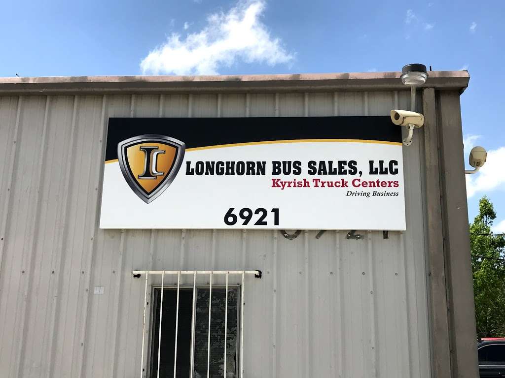 Longhorn Bus Sales | 6921 Homestead Rd, Houston, TX 77028, USA | Phone: (713) 631-9306