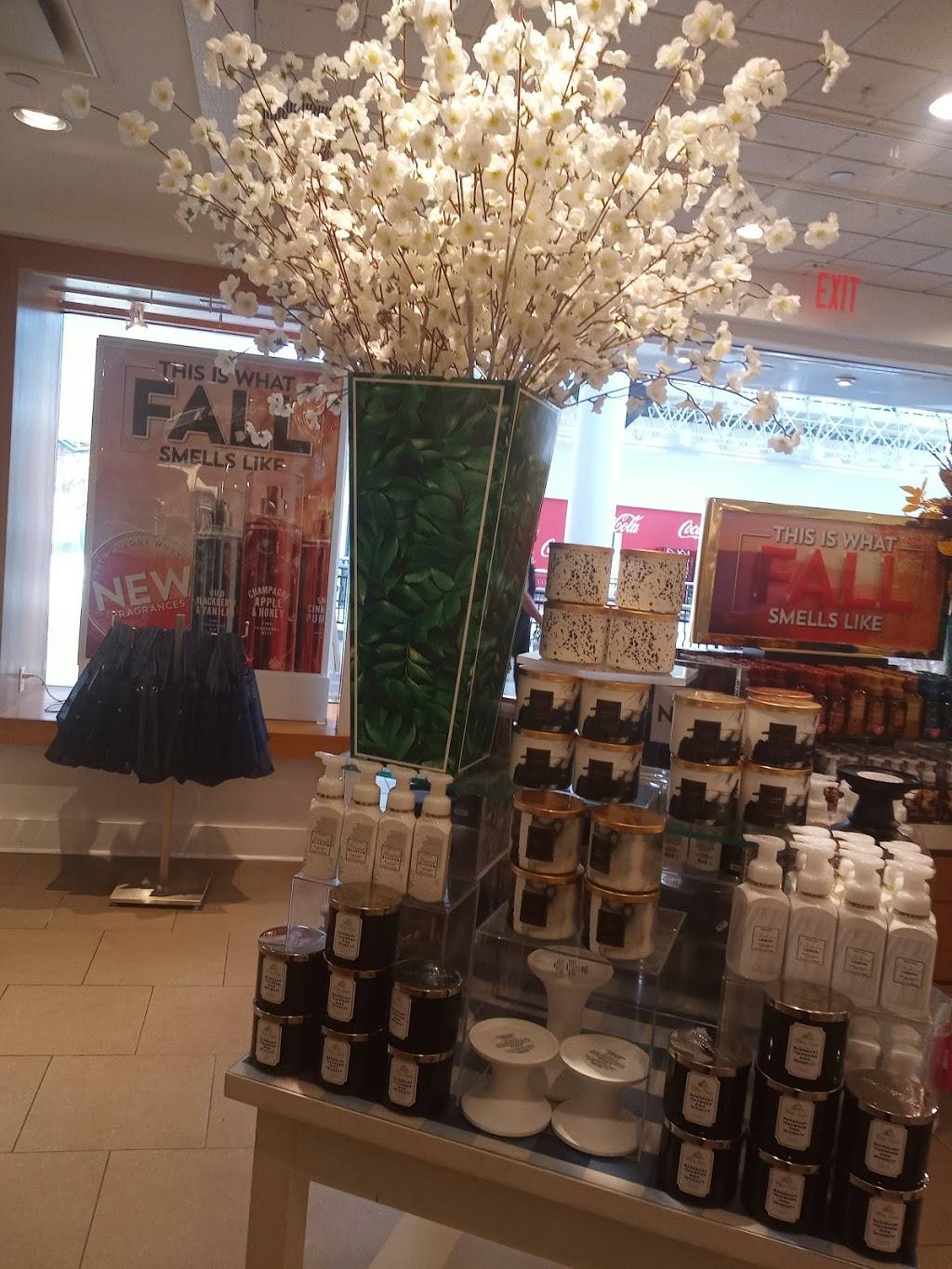 Bath & Body Works | 2417 Southlake Cir, Morrow, GA 30260, USA | Phone: (770) 961-0860