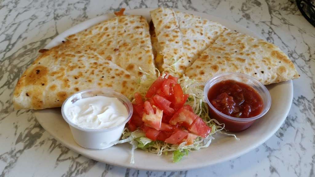 White Horse Luncheonette | 5562 Old Philadelphia Pike, Gap, PA 17527, USA | Phone: (717) 768-8566