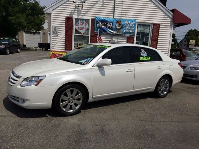 Crown Auto Sales | 930 Bedford St, Abington, MA 02351 | Phone: (781) 871-9700