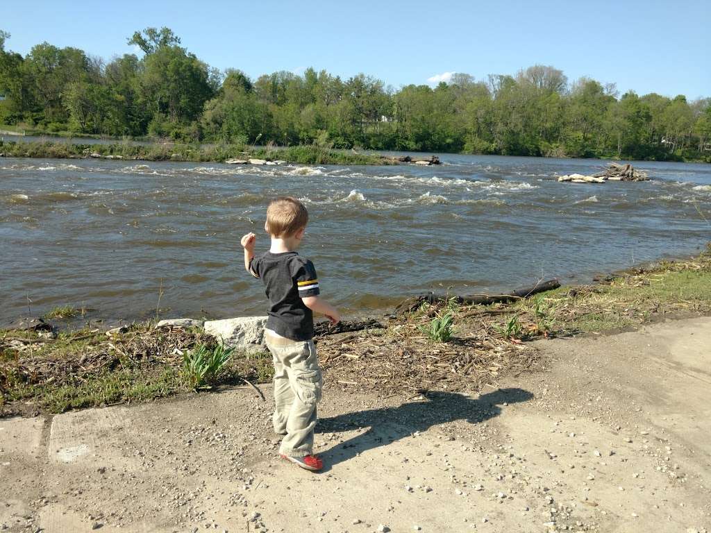 Bicentennial Riverfront Park | 301 E Hydraulic St, Yorkville, IL 60560, USA | Phone: (630) 553-4357