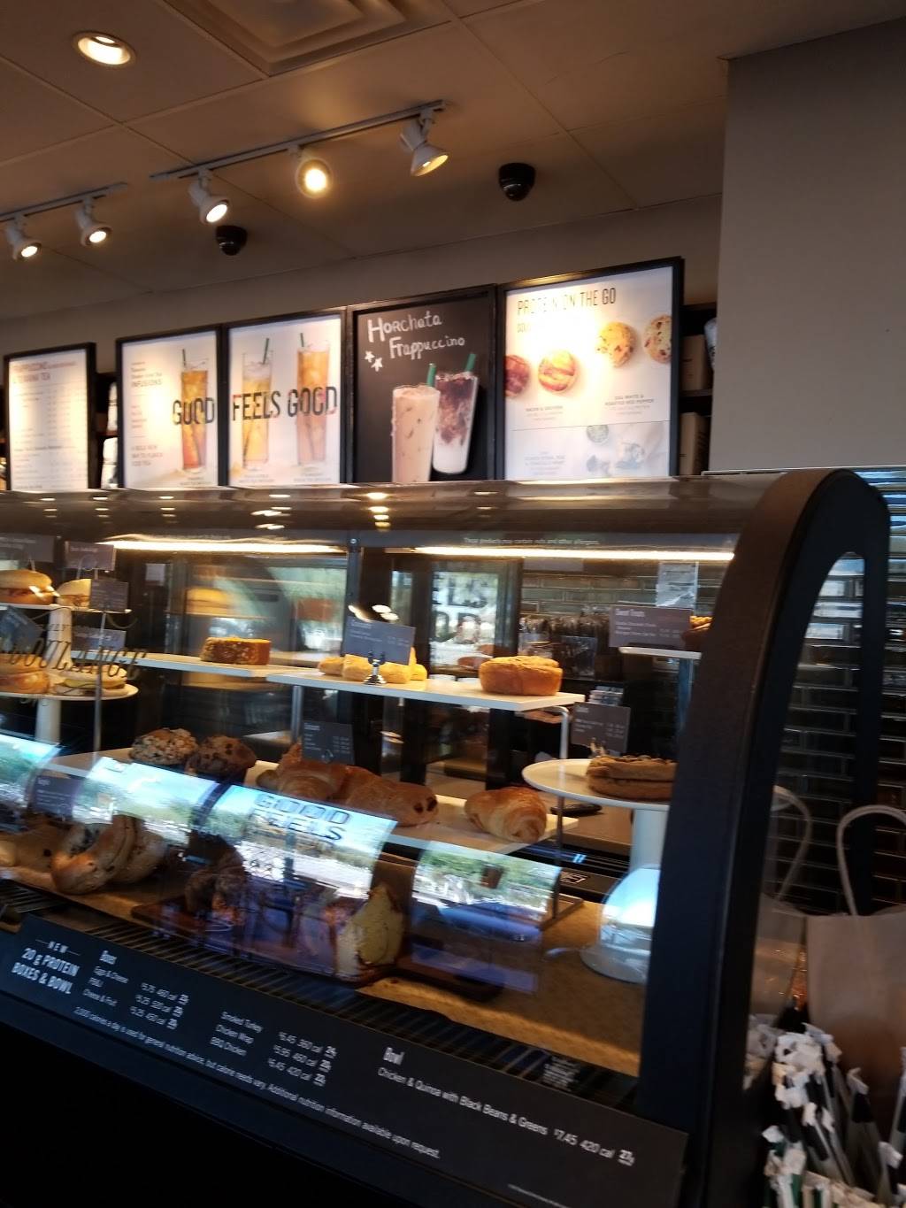 Starbucks | 4005 E Chandler Blvd, Phoenix, AZ 85048, USA | Phone: (800) 782-7282