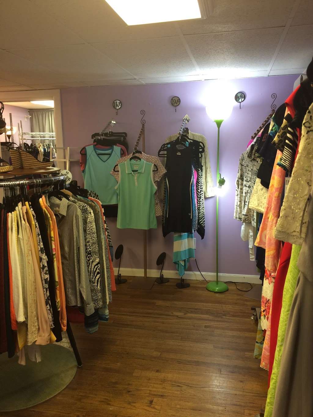 Chic Boutique Consignment Shop | 60 N Main St, Cranbury, NJ 08512, USA | Phone: (609) 395-0545