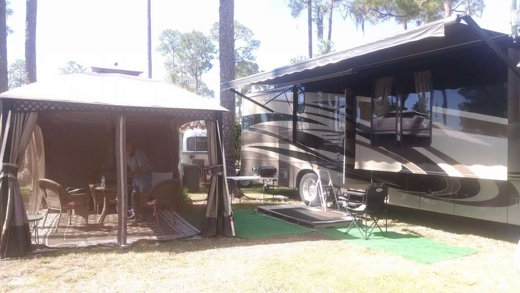 Cypress Gardens Mobile Home & RV Park | 1951 Lake Daisy Rd, Winter Haven, FL 33884, USA | Phone: (863) 324-3136