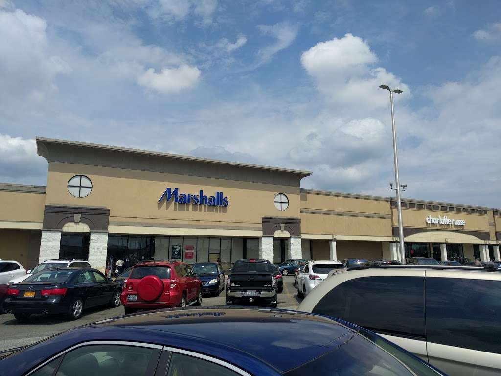 Marshalls | 76 Rockland Plaza, Nanuet, NY 10954, USA | Phone: (845) 623-7003