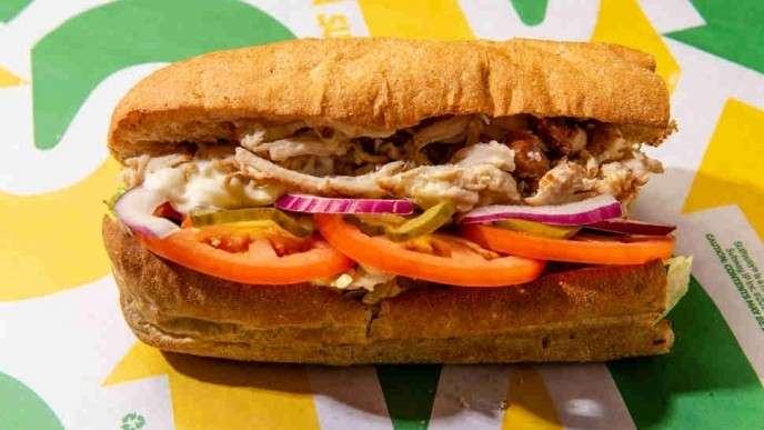 Subway Restaurants | 2101 FL-19, Tavares, FL 32778 | Phone: (352) 343-1706