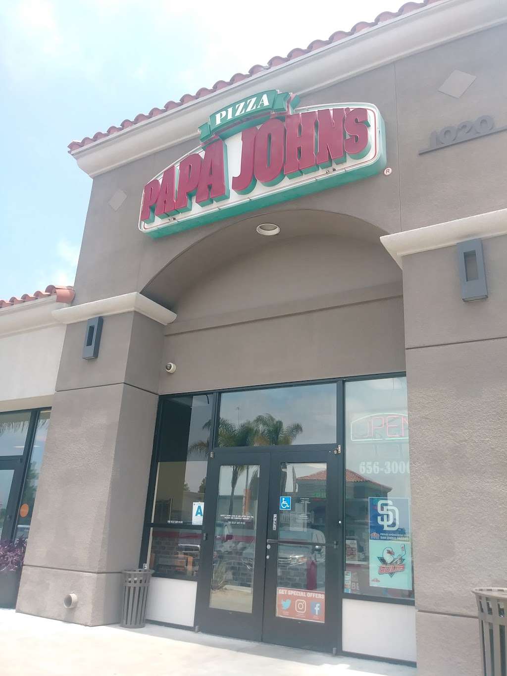 Papa Johns Pizza | 1020 Tierra Del Rey, Chula Vista, CA 91910 | Phone: (619) 656-3000