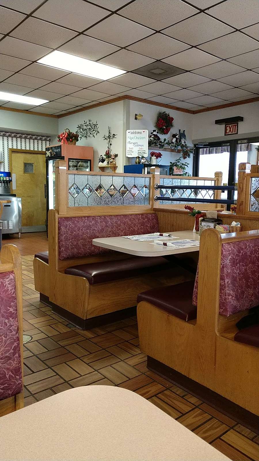 Dutterers Family Restaurant | 425 N Queen St, Littlestown, PA 17340, USA | Phone: (717) 359-5426