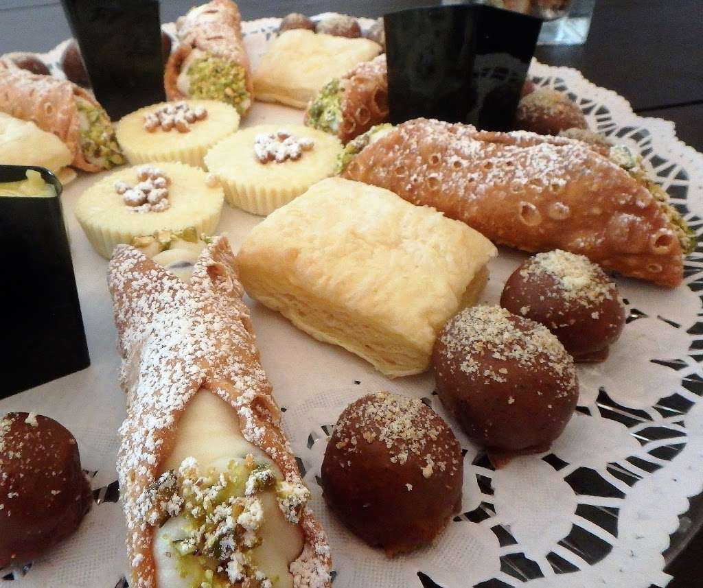 Isabellas Italian Sweets | 17527A Huffmeister Rd, Cypress, TX 77429, USA | Phone: (832) 913-9822