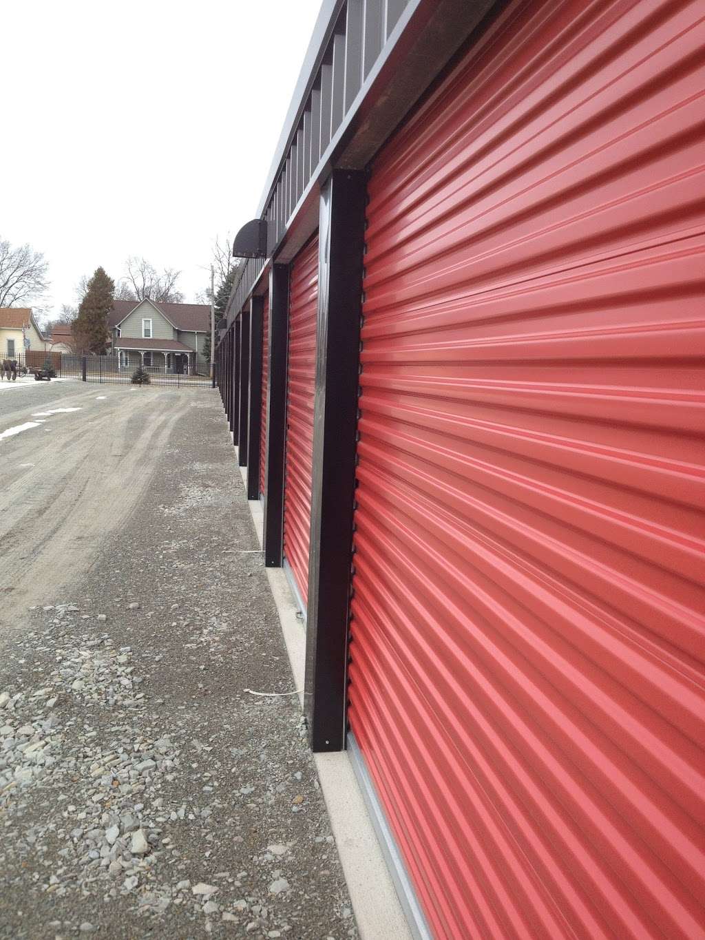 Red Door Storage Space | 2014 Martindale Dr, Greenfield, IN 46140, USA | Phone: (317) 467-7092