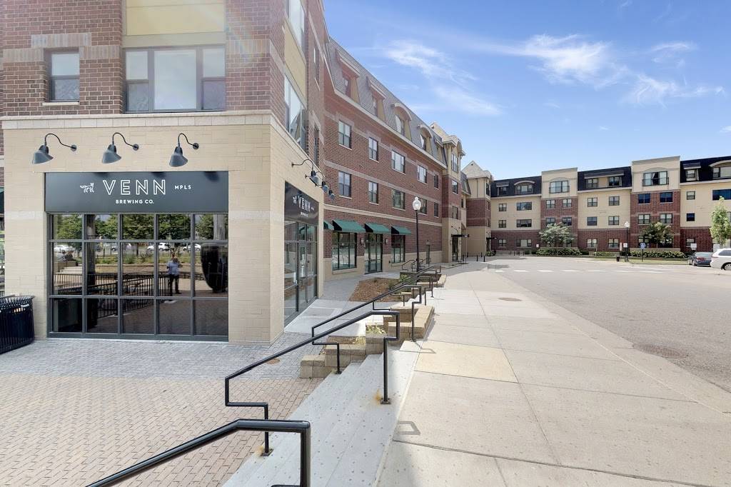 Oaks Station Place | 3550 E 46th St, Minneapolis, MN 55406, USA | Phone: (612) 504-6440