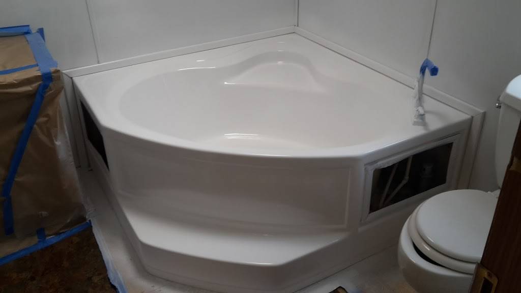 Cook Construction Bathtub Refinishing | 1941 Dellwood Dr, Fort Wayne, IN 46803, USA | Phone: (260) 602-9205