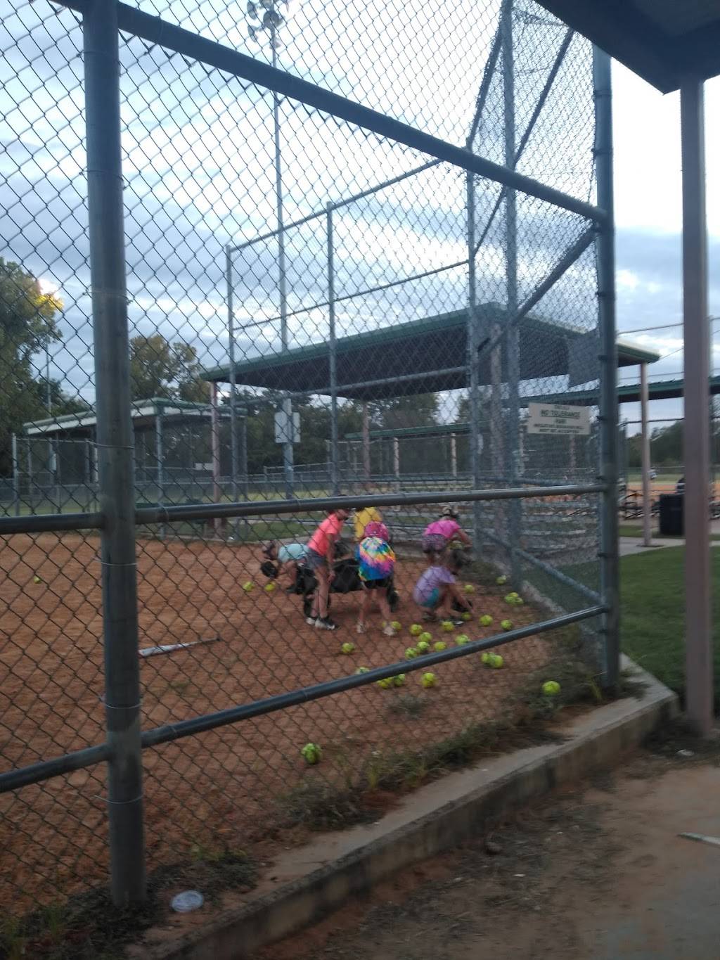 Sapulpa Girls Softball Complex | 1733 S Wickham Rd, Sapulpa, OK 74066, USA | Phone: (918) 512-6267