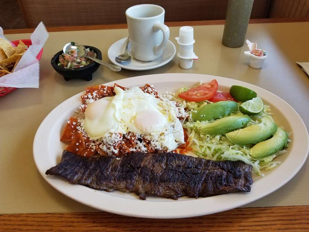 Bellos Mexican Restaurant | 1315 Lillian St, Elgin, IL 60123 | Phone: (847) 697-9058