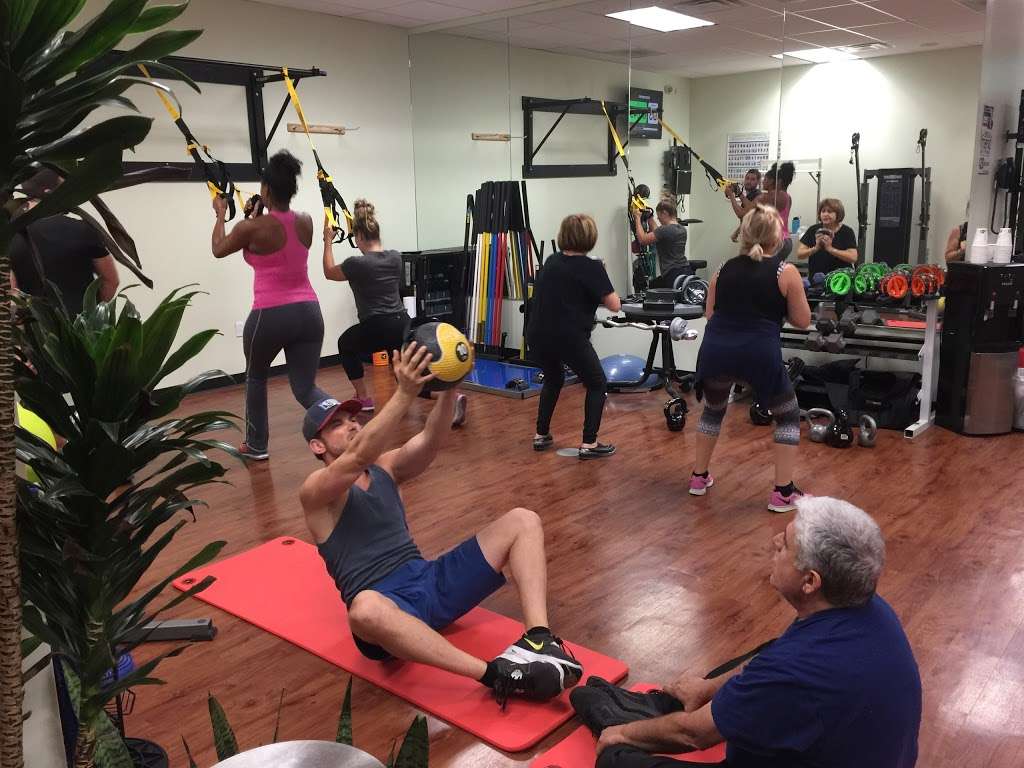 PerformaX Physical Therapy || Golf & Wellness Center | 2001 W Alameda Ave, Burbank, CA 91506, USA | Phone: (818) 953-4444