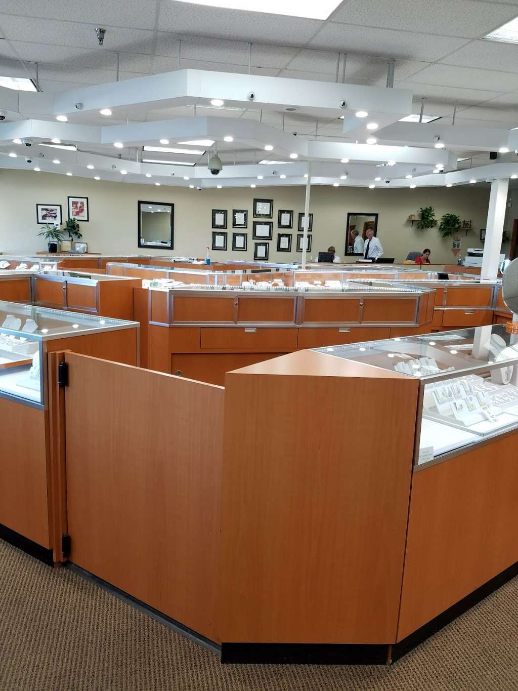 George Thompson Diamond Company | 309 W Ventura Blvd, Camarillo, CA 93010, USA | Phone: (805) 388-5750