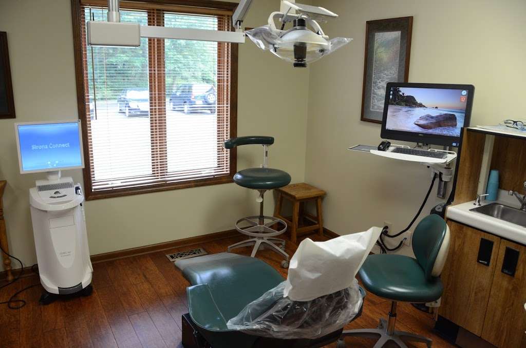 Rod Eccles, DDS | 1858 Stafford Rd, Plainfield, IN 46168, USA | Phone: (317) 682-0884
