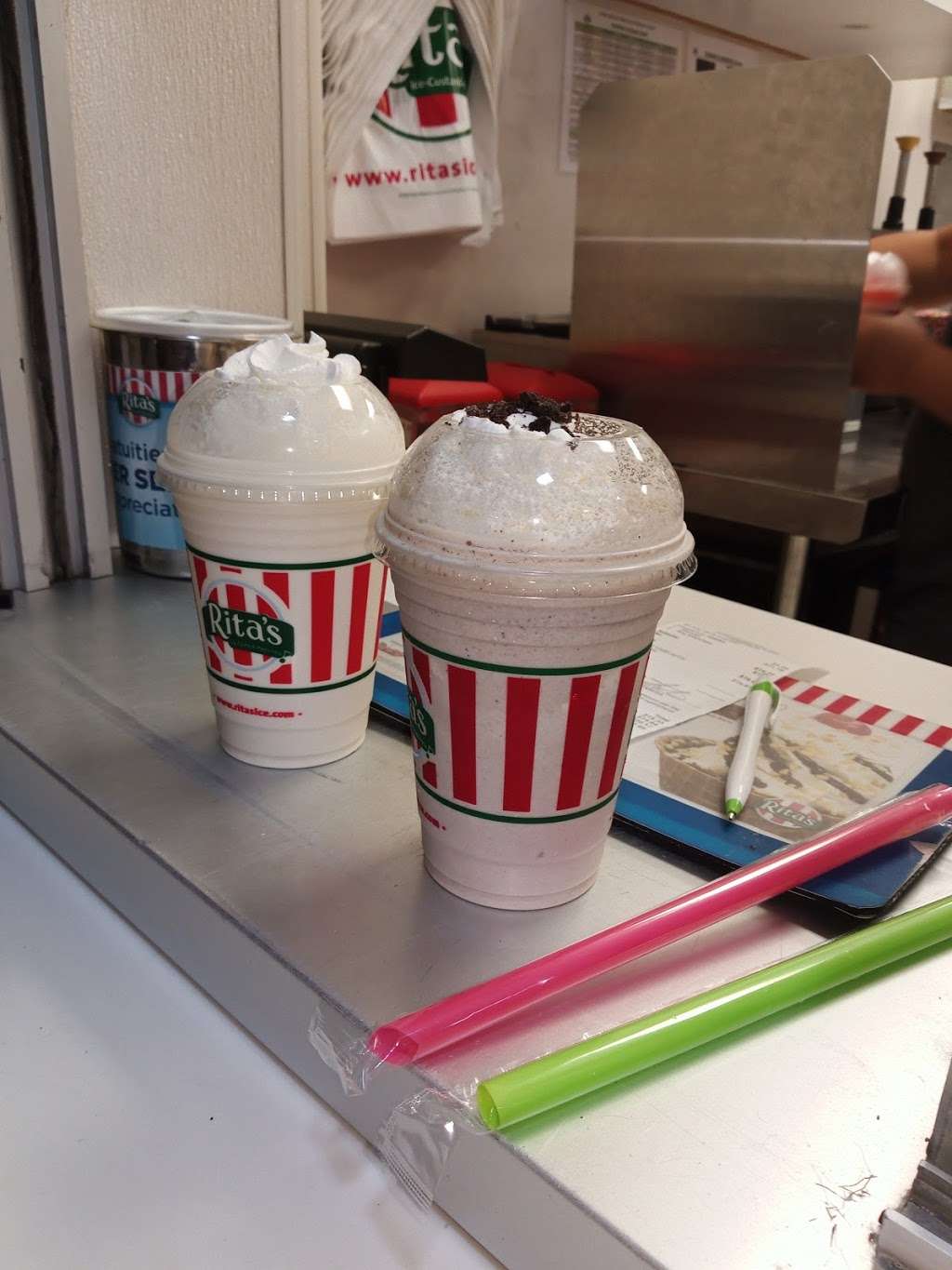 Ritas Italian Ice Of Woodbridge | 755 St George Ave, Woodbridge, NJ 07095, USA | Phone: (732) 602-9874