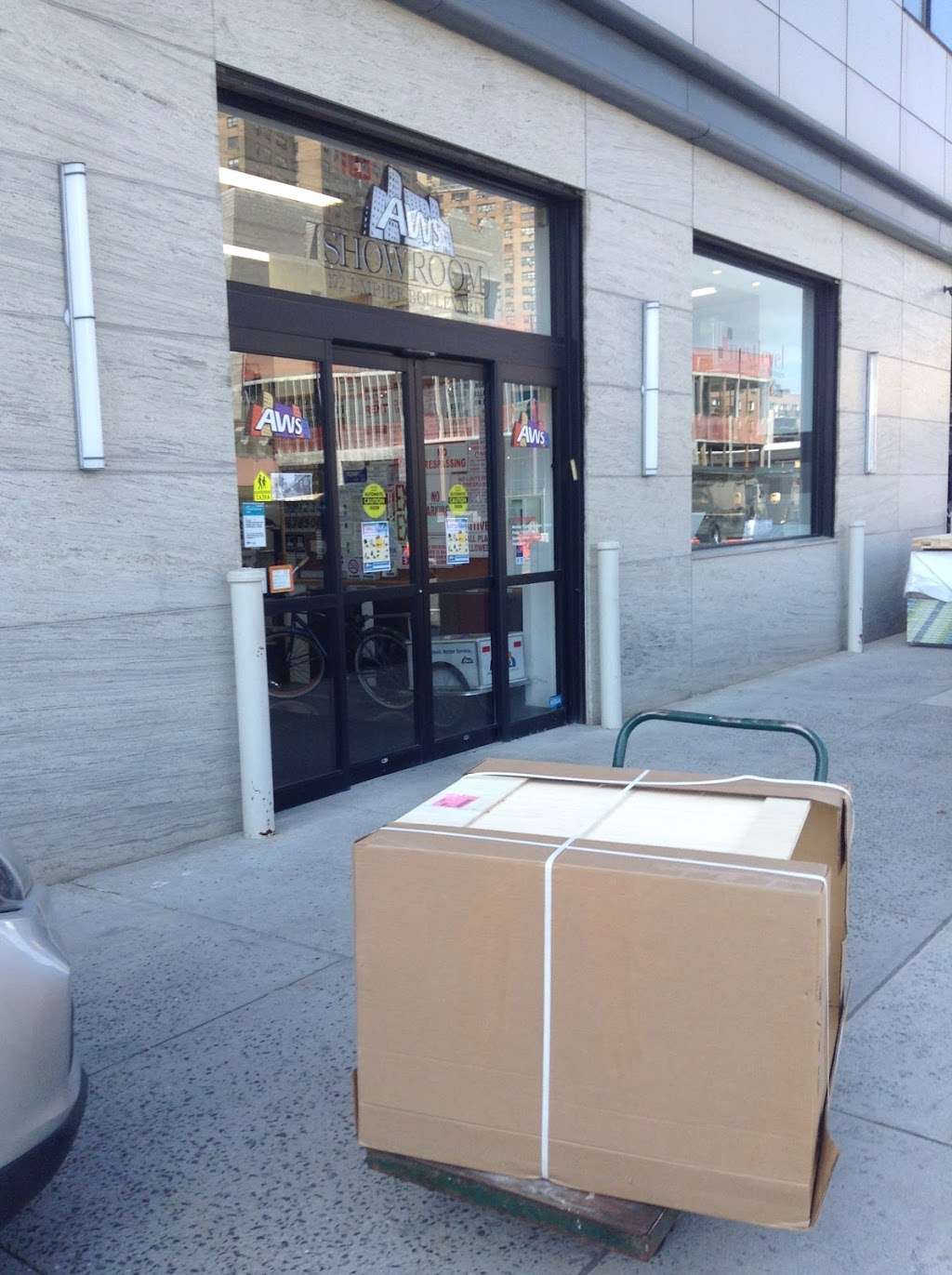 AWS Advantage Wholesale Supply 172 Empire Blvd, Brooklyn, NY 11225