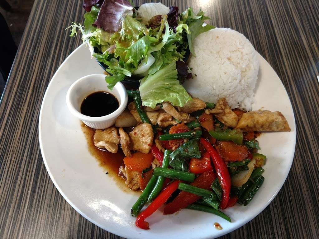 Charm Thai Kitchen | 11625 Duenda Rd, San Diego, CA 92127 | Phone: (858) 798-5126