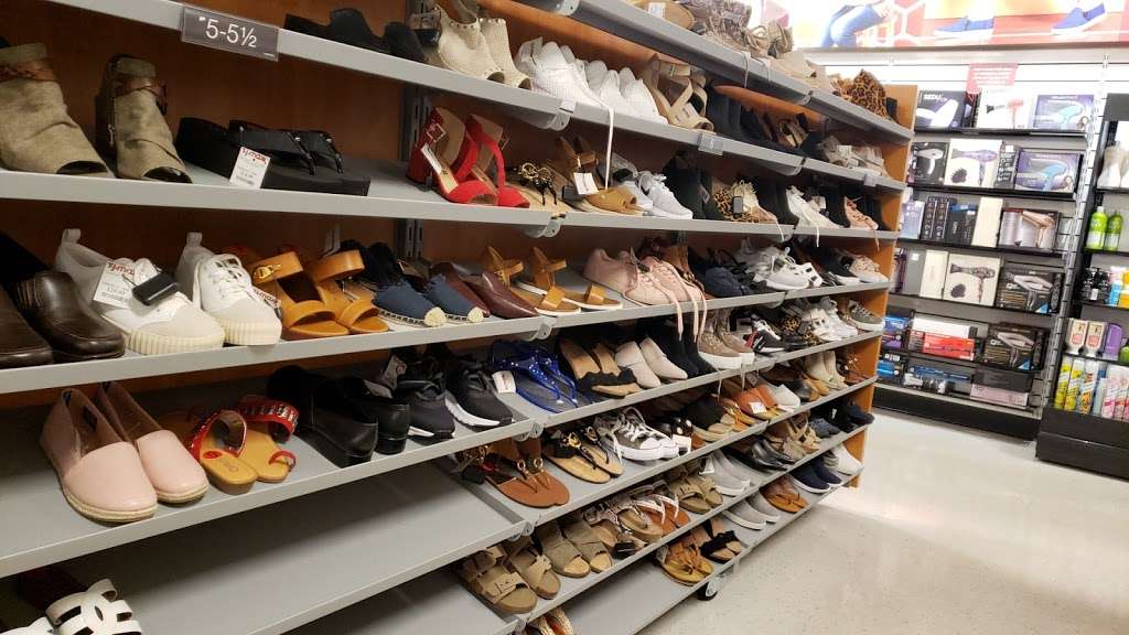 T.J. Maxx | 4150 E Carson St, Long Beach, CA 90808, USA | Phone: (562) 377-3447