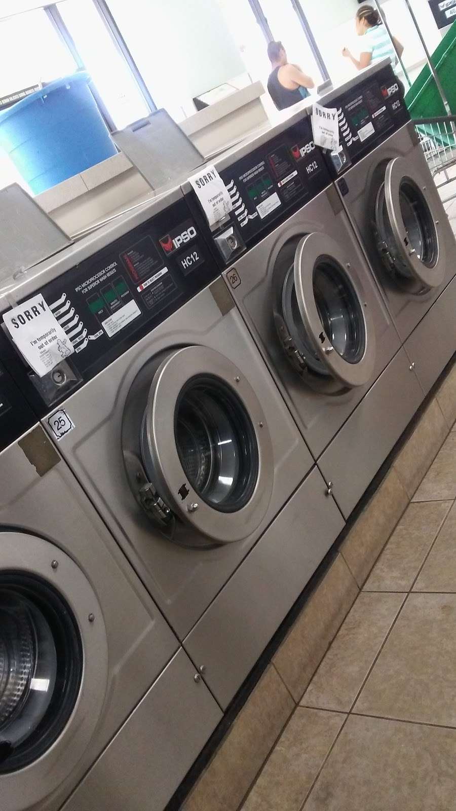 Foothill Laundry | 1375 E Vista Way, Vista, CA 92084 | Phone: (760) 806-2644