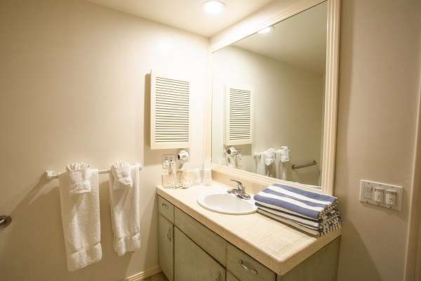 Tamarack Beach Resort and Hotel | 3200 Carlsbad Blvd, Carlsbad, CA 92008, USA | Phone: (800) 334-2199